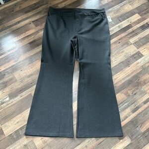 Old Navy Women’s Flare Trouser